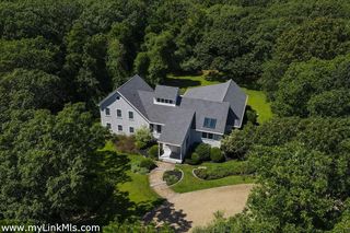 41 Smith Hollow Dr, Edgartown, MA 02539