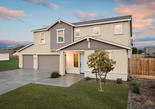 581 Shadow Creek Ct #1084, Tulare, CA 93274