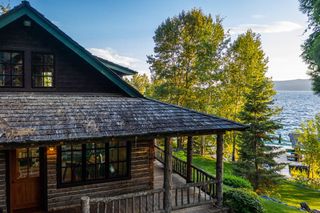 13817 Sylvan Dr, Bigfork, MT 59911