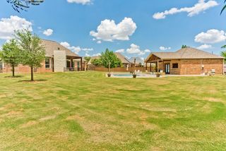1349 Whisper Willows Dr, Fort Worth, TX 76112