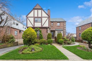 74 Bajart Place, Yonkers, NY 10705