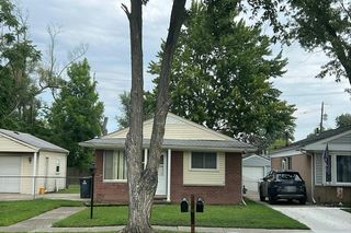 33464 Beechnut St, Westland, MI 48186