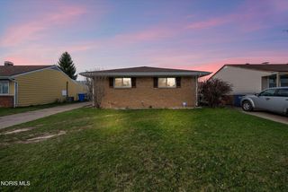 802 W  Capistrano Ave, Toledo, OH 43612