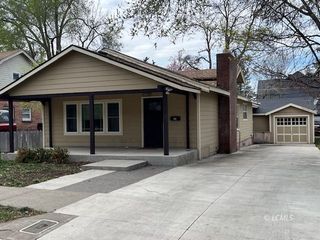 444 S  E St, Lakeview, OR 97630