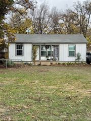 1432 W  Boyce Ave, Fort Worth, TX 76115