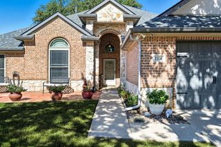 2106 Driskell Ln, Corinth, TX 76210
