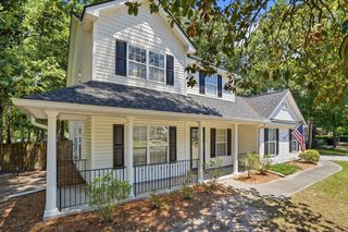 2916 Shadow Ln, North Charleston, SC 29406