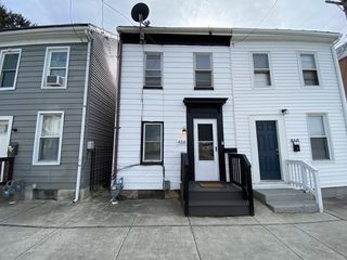 466 W  College Ave, York, PA 17401