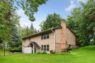 9535 Timberwood Rd, Chaska, MN 55318