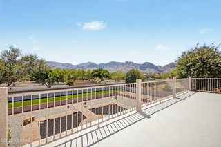 12592 N  Pioneer Way, Tucson, AZ 85755