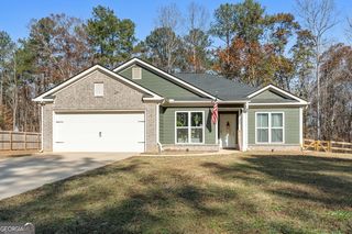 230 Avalee Rd, Brooks, GA 30205
