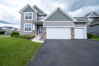 4831 Browns Farm Curv, Woodbury, MN 55129
