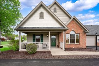 105 Arlington Dr #101, Slippery Rock, PA 16057
