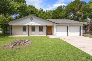 2104 N  East St, Belton, TX 76513