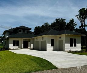 223 Aster Cir, Fairhope, AL 36532