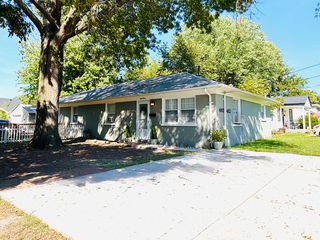412 Woodview Ave, Norfolk, VA 23505