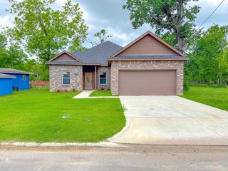 1314 E  3rd Ave, Corsicana, TX 75110