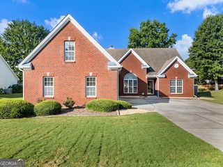1256 Oakmont Ridge Dr, Lawrenceville, GA 30043