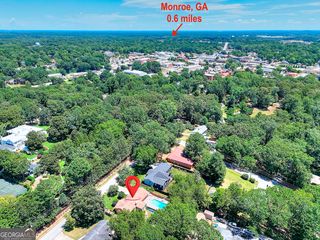 111 W  Ridge Ave, Monroe, GA 30655