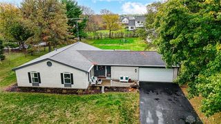4659 E  County Line Rd, Springfield, OH 45502
