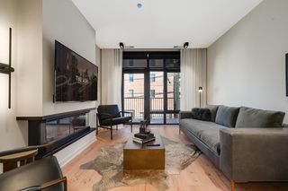 1235 N  Ashland Ave, Chicago, IL 60622