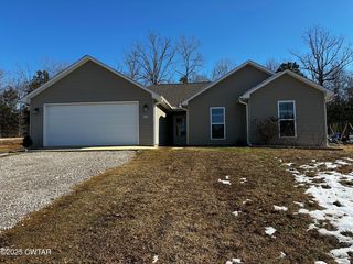 185 Westwood Cv, Henderson, TN 38340