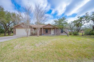 844 Redwood Ave, Rockport, TX 78382