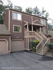 3 Ashford Dr, Avon, CT 06001
