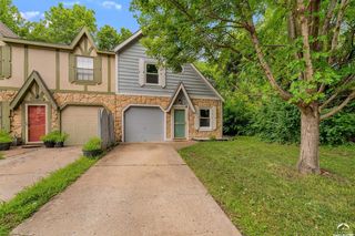 1904 W  3rd St, Lawrence, KS 66044