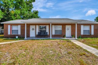 121 Hazelcrest St, Deltona, FL 32725