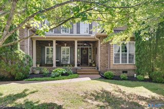2105 Alston Ct, Thompsons Station, TN 37179