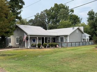 404 Keesler St, Greenwood, MS 38930