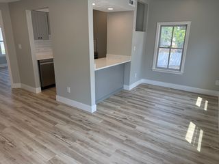 280 Main St #2R, Stoneham, MA 02180