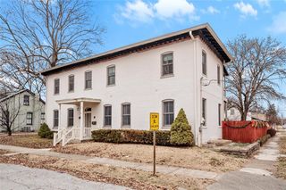 421 E  C St, Belleville, IL 62220