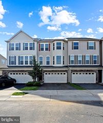 25082 Cypress Mill Ter, Aldie, VA 20105