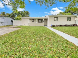 2040 NW 62nd Ter, Fort Lauderdale, FL 33313