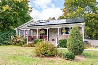 14 Payton St, Dracut, MA 01826