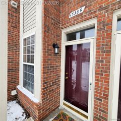 15389 Yale Dr #75, Clinton Township, MI 48038