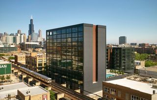 180 N  Ada St #609, Chicago, IL 60607