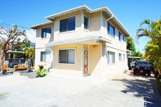 1511 Artesian Way #B, Honolulu, HI 96822