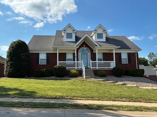 117 Victory Lake Dr, Vine Grove, KY 40175