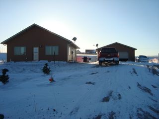 206 Valley Dr, Devils Lake, ND 58301