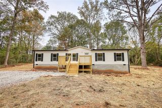 2253 Cole Dr, Social Circle, GA 30025