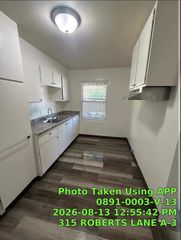 315 Roberts Ln #3, Bakersfield, CA 93308