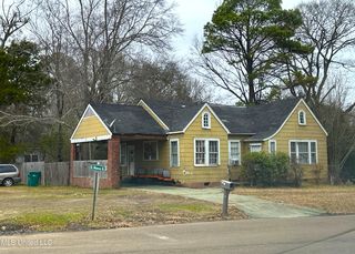224 S  Monroe St, Canton, MS 39046