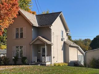 860 N  Howard Ave, Salem, OH 44460
