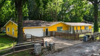 708 E  Candy Cane Ln, West Frankfort, IL 62896