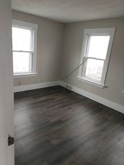 1606 E  12th St #1/2, Davenport, IA 52803