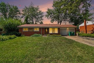 9 Edison Ave, Ypsilanti, MI 48197