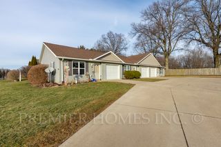 92 Meadow Wood Dr #C, Salem, OH 44460